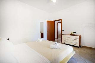 Elisa's - Villa with Garden - 9