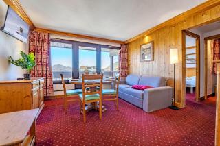 Ski-in and Ski-out Val Thorens Apt for 6 - 0