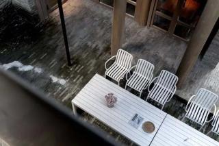 Dali Ancient City Xishan Designer Hotel - 2