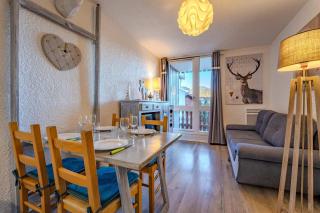 Slopeside 1BR Balcony & Views in Val Thorens for 4p - 1