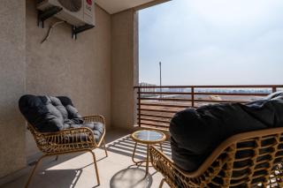 CMN 5 min - Pool - self check-in - 6