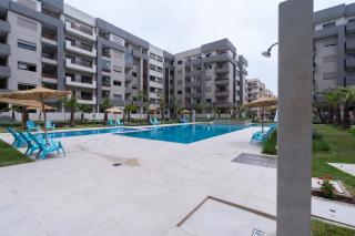 CMN 5 min - Pool - self check-in - 9