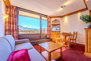 Ski View 1BR and Bunks with Balcony in Val Thorens Centre - 9