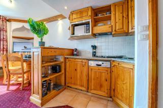 Ski View 1BR and Bunks with Balcony in Val Thorens Centre - 8