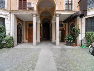 Chic apartment in Cental Milan - 7