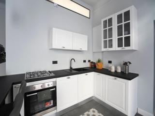 Bright Apartment by Argonne - 6