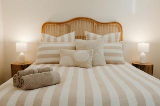 Stones Throw - Brand New Beach House - 5