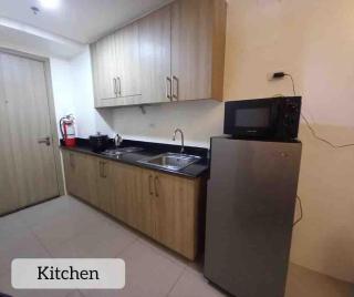 Erick 1 bedroom Shore Residence 1 - 2