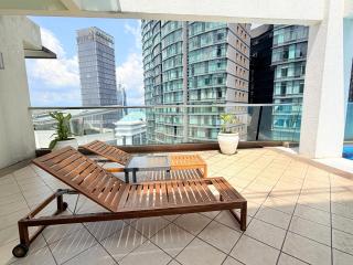 Vortex Suites Klcc 2bedroom & 3bedroom apartment - 1