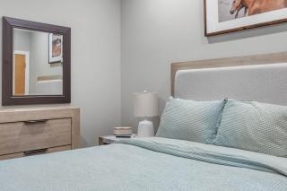 NEW Elegant Downtown Escape with Modern Comforts - 1