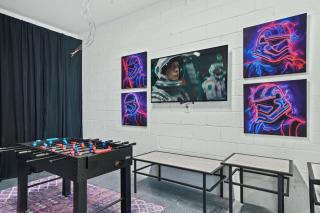 W477 - The Blue Suede Townhome - 7