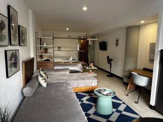 Gallery Studio 3 blocks from Central Park - 6