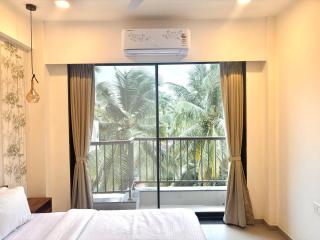 Relaxing 2BHK with Mangrove View - Family-Friendly, Pool - Candolim Beach - 8