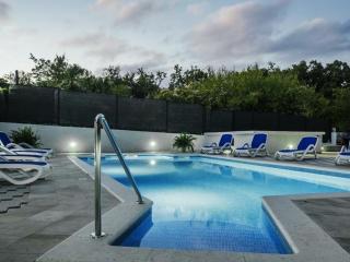 Villa in Imotski with swimming pool - 4