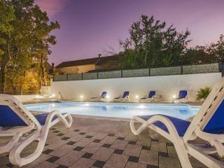 Villa in Imotski with swimming pool - 6