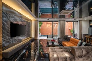 VidanangLuxuryVilla-6BRs-Pool-Sauna-Gym-Karaoke - 4