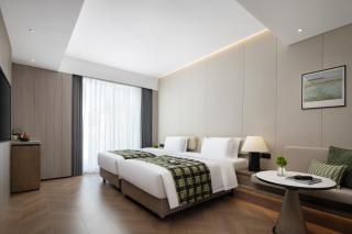 Wyndham Garden Hotel Liuzhou Five-Star Commercial Street Musical Fountain Branch - Liuzhou - 2