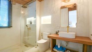 Recently renovated 3BR apartment near Layan Beach - 5