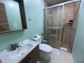 Apartment 6 in the center - 2 Bedroom 1 Bath - 8