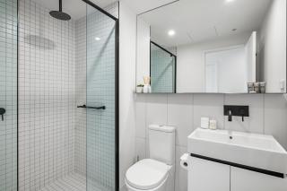 Modern 1BD Southbank Retreat Balcony Stunning Views - 5