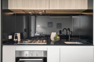 Modern 1BD Southbank Retreat Balcony Stunning Views - 1