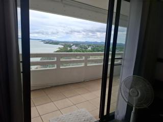 Apartment on Beach, Stunning Views, Rayong - 8