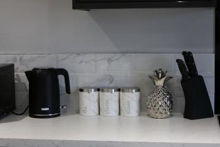 2 BDR Apt By Eason Stays Short Lets & Serviced Accommodation Denton Manchester With Free Parking - 2