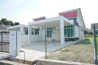 Berkat Juta Homestay 2 - 0