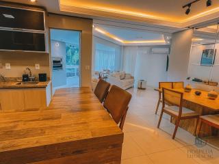 Apartment for 6 - near the BC Ferris Wheel - 0