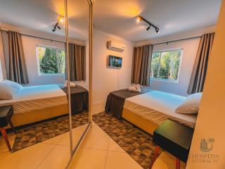 Apartment for 6 - near the BC Ferris Wheel - 7