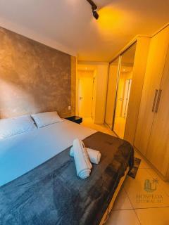 Apartment for 6 - near the BC Ferris Wheel - 8