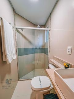 Apartment for 6 - near the BC Ferris Wheel - 5