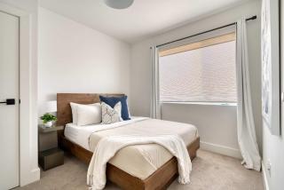 Stay Portland - Private Floor in Magazine Worthy Humboldt Apt Bldg - 6