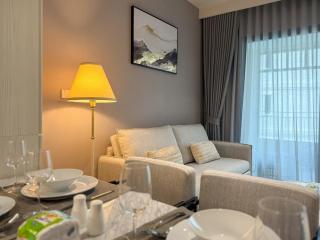 Stylish Pool View Apartments Legendary Bangtao by Mango Family - 9