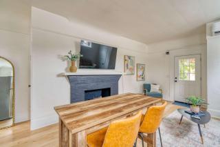 Stay Portland - The Garden Bungalow on Broadway - 94 WalkScore - 1