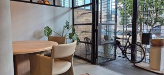 Light filled inner city warehouse apartment - 6