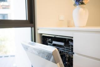 Cozy 3BR home in Wolli Creek near City,Airport,2 Parking - 3