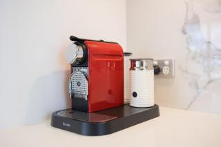 Cozy 3BR home in Wolli Creek near City,Airport,2 Parking - 4