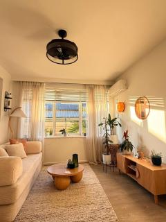 St Kilda Apartment, close to the beach - 5