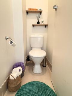 St Kilda Apartment, close to the beach - 4