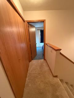 Nice 3-bedroom house located in beautiful neighborhood - 9