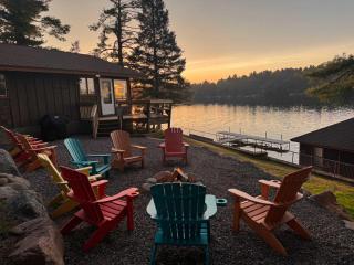 Private 6-Bdrm Lodge on 1000ft Sandy Lakeshore - 0