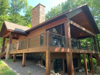 5 Bdrm 12 Guest LakeHouse with Private Boat Dock - 2