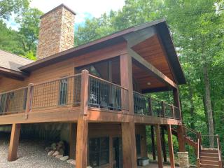 5 Bdrm 12 Guest LakeHouse with Private Boat Dock - 1