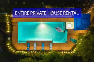 Entire Private Big Yard, View, 4BR, King Bed, 10 Parking, Available Now - 0