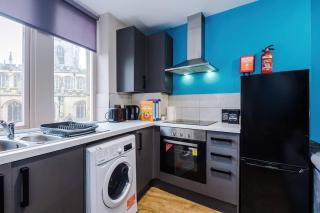 Two BDR Flat By Eason Stays Short Lets & Serviced Accommodation Wigan With Free Parking - 7