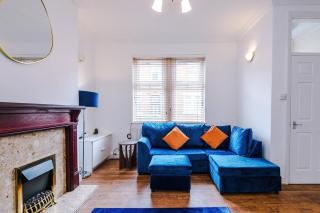 3 BR House By Eason Stays Short Lets & Serviced Accommodation Preston Free Parking - 5