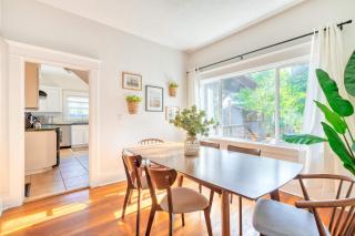 Stay Portland - The Garden Cottage on Garfield - 91 WalkScore - 2