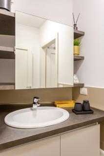 NAVIGLI Elegant Suite WIFI & NETFLIX - 1