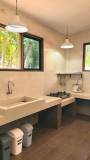 Tropical Kanakbai - 2